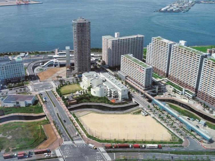 キャンパス全景 コスモスクエア駅　徒歩１分！