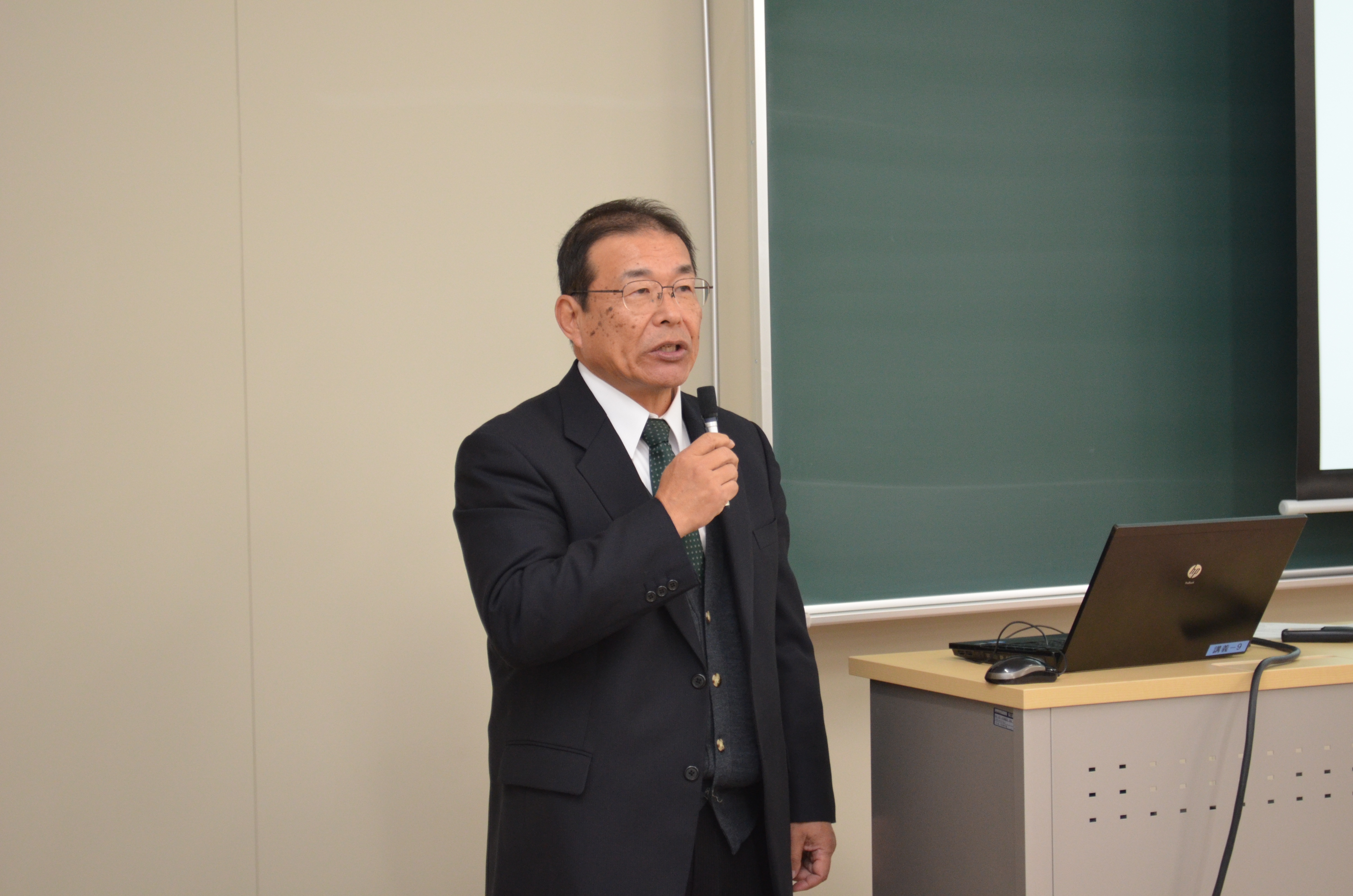 大阪市危機管理室・防災アドバイザー／藤居洋氏によるご講演 「地域防災と企業・大学の連携」